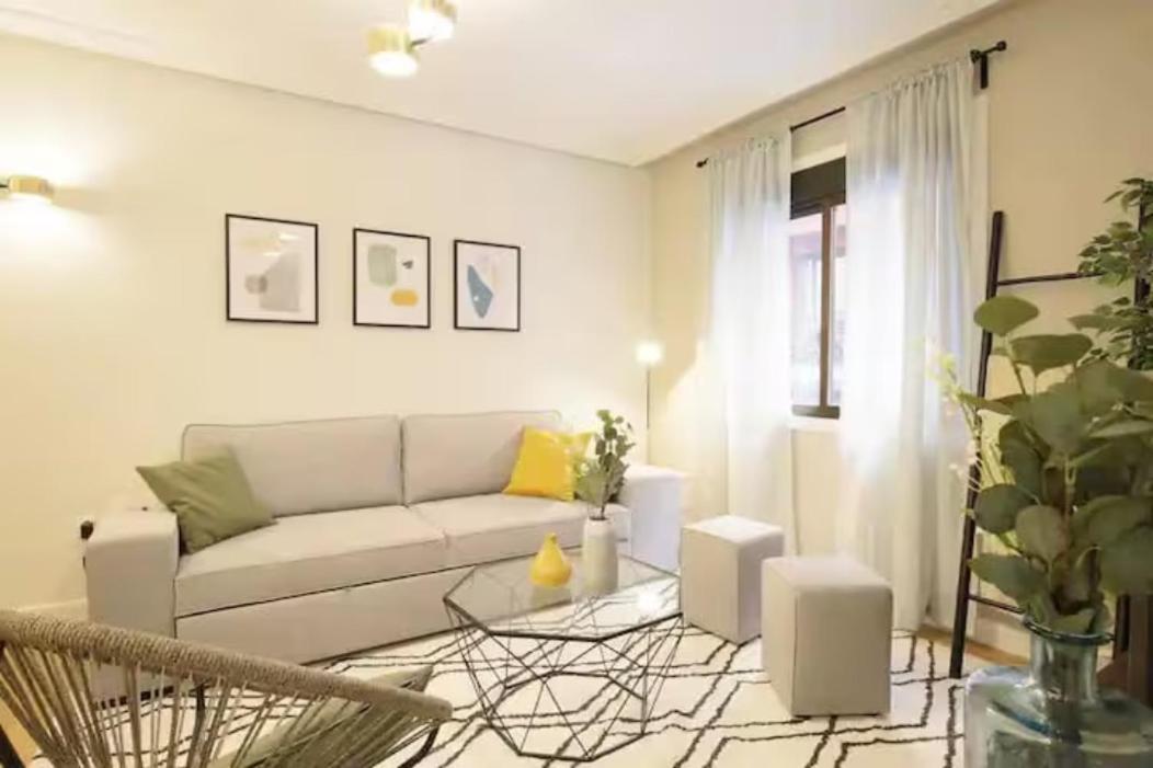 Guestready - Un Moderno Apartamento A Un Paso De La Plaza Mayor Madrid Exterior foto